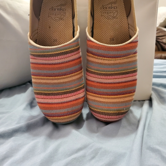 Dansko Red and Pink Clogs Comfortable Slip-On Design - Picture 5 of 6